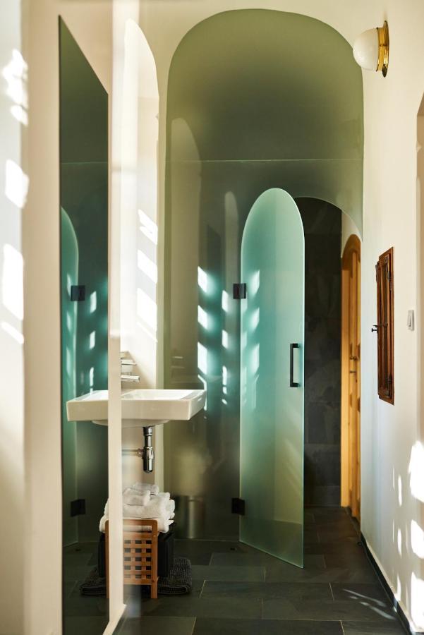 Baroque Chaplain House Kaplanka 1796 A. D. - Historical Luxury Apts In Bohemian Paradise Zelezny Brod Екстер'єр фото